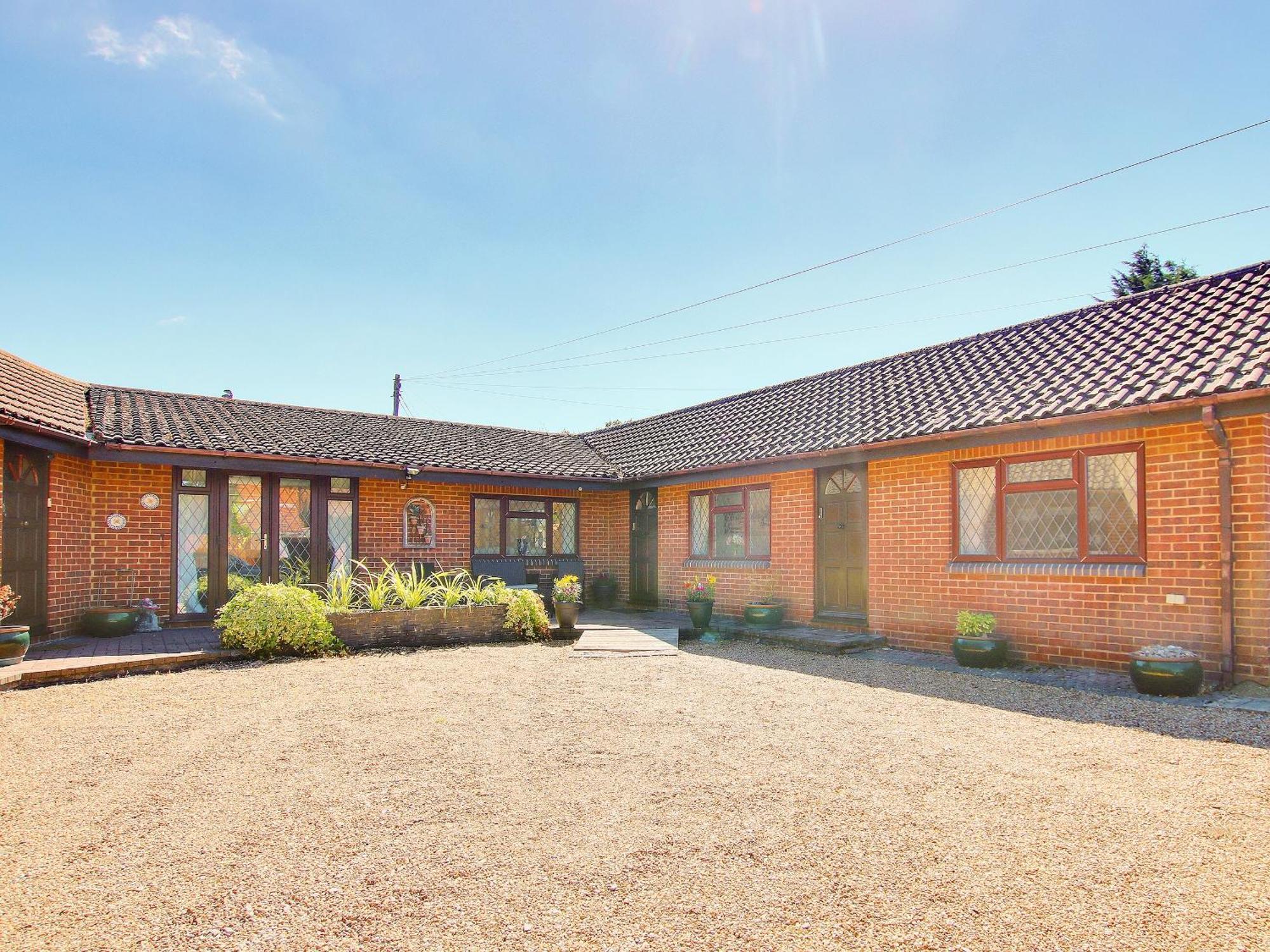 Irenic Lodge Netley Marsh Dış mekan fotoğraf