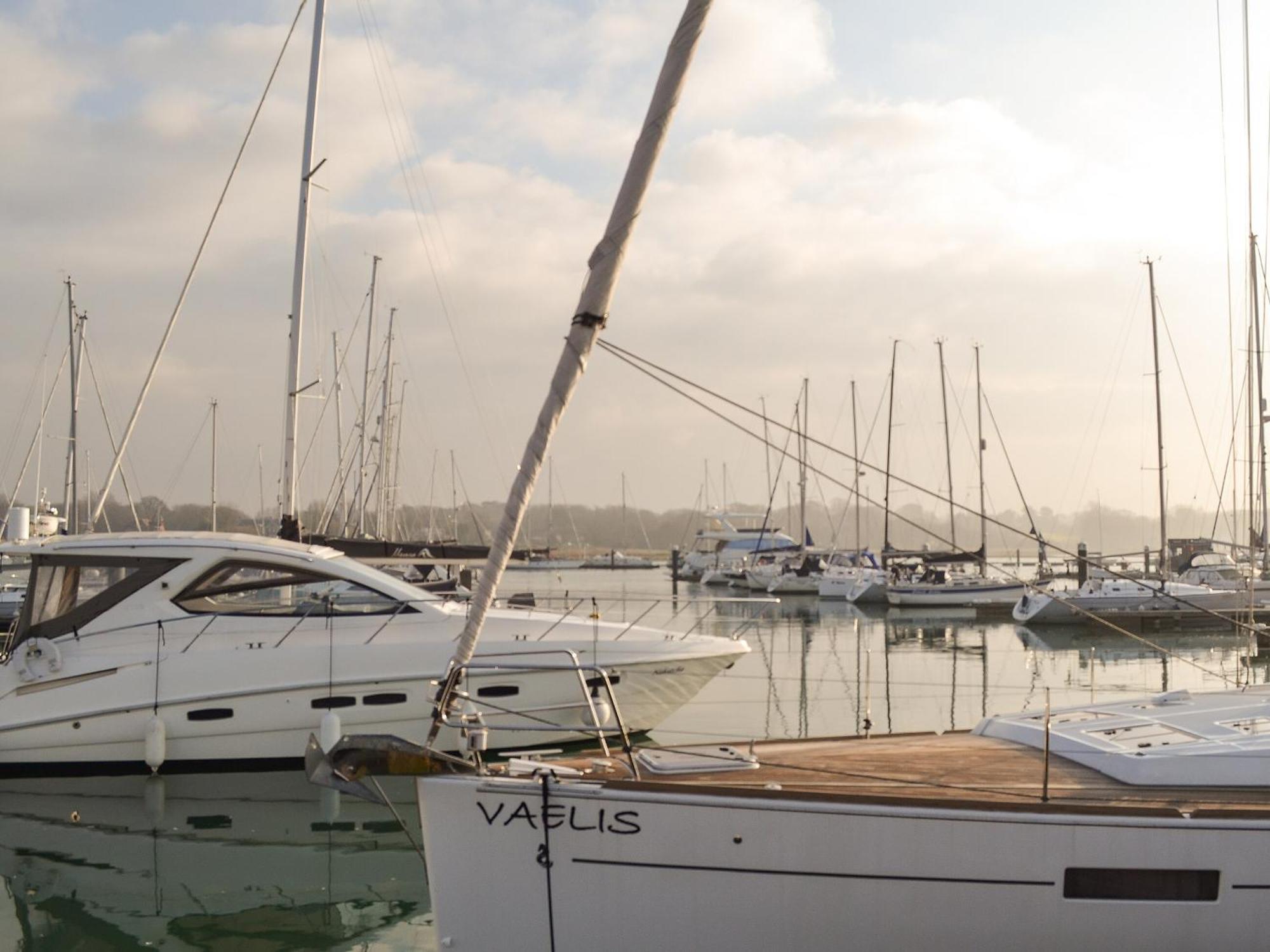 Irenic Lodge Netley Marsh Dış mekan fotoğraf